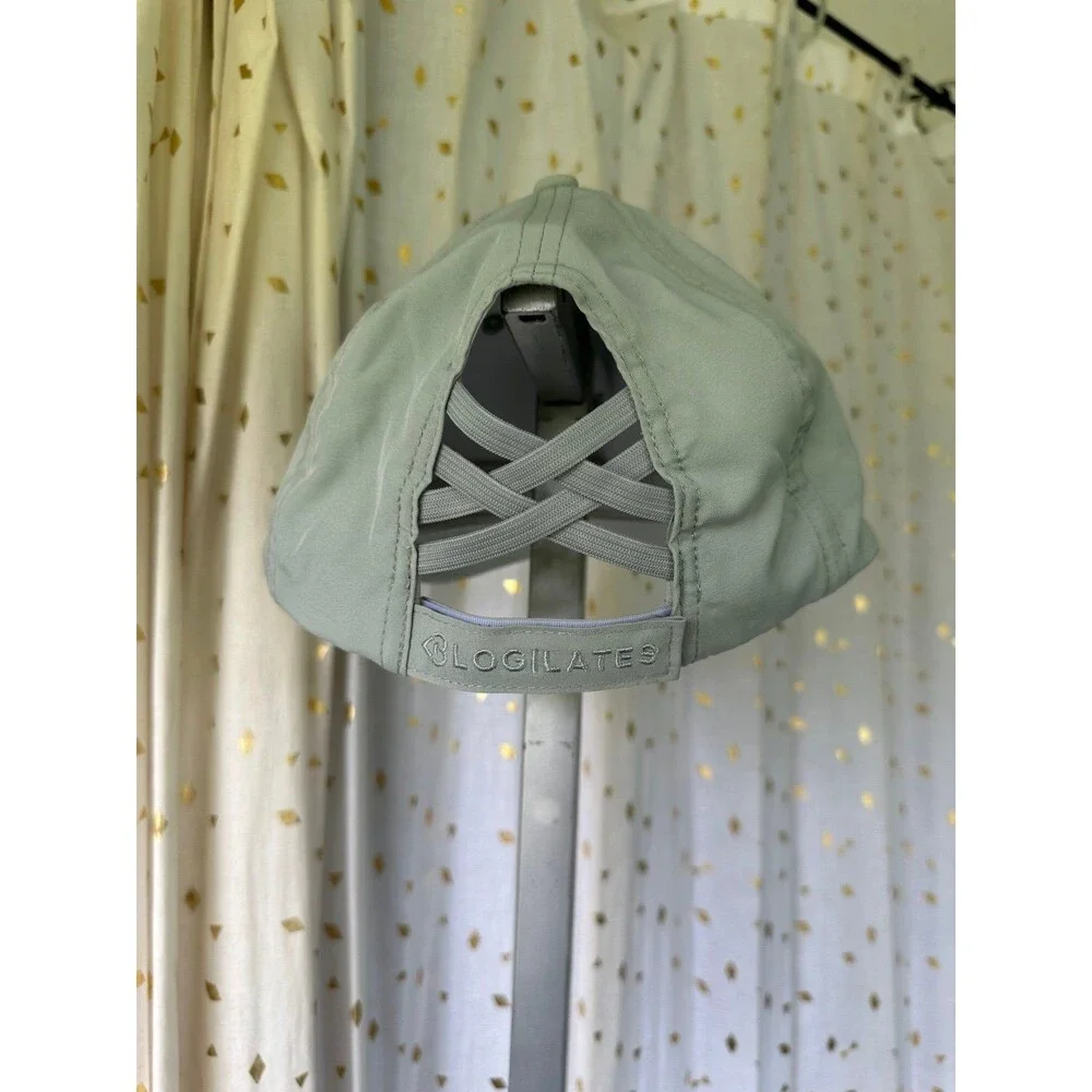 Blogilates NWOT Women's Pony Tail Elastic Adjustable Hook Loop Mint Cap One Size